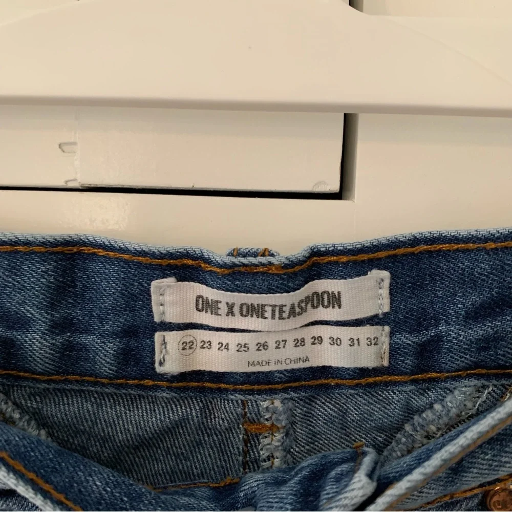 One X Oneteaspoon Button Fly Distressed Size 22 Shorts